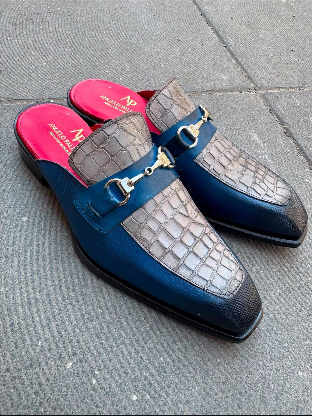 Men’s Blue & Gray Croc-Print Leather Loafers